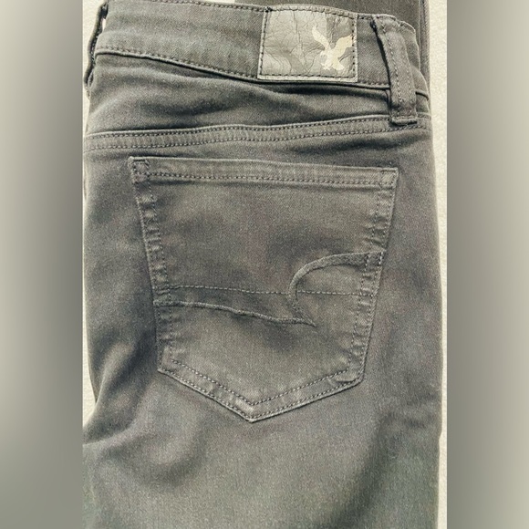 American Eagle Womens Black Jegging Jeans Super Stretch AEO Twill Size 2 Regular - Picture 4 of 10